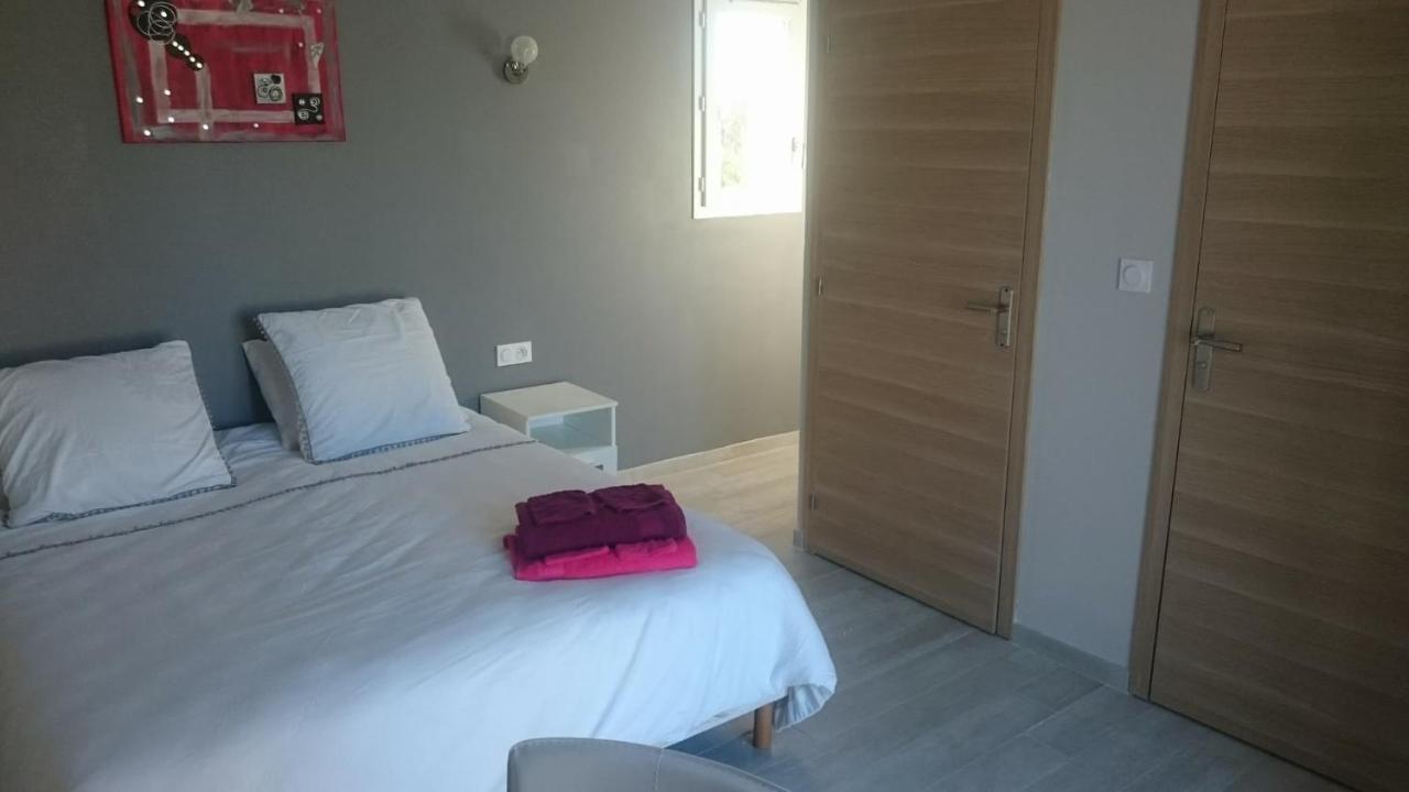 Bed and Breakfast Les Figues Caromb Esterno foto